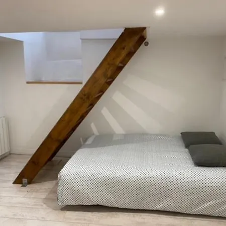 Typique Et Insolite - Coeur - 1 - 3 Lits - 6 P *