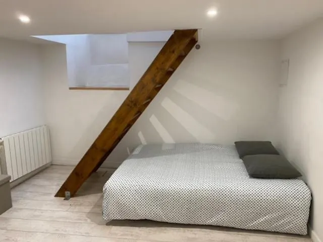 Typique Et Insolite - Coeur - 1 - 3 Lits - 6 P *